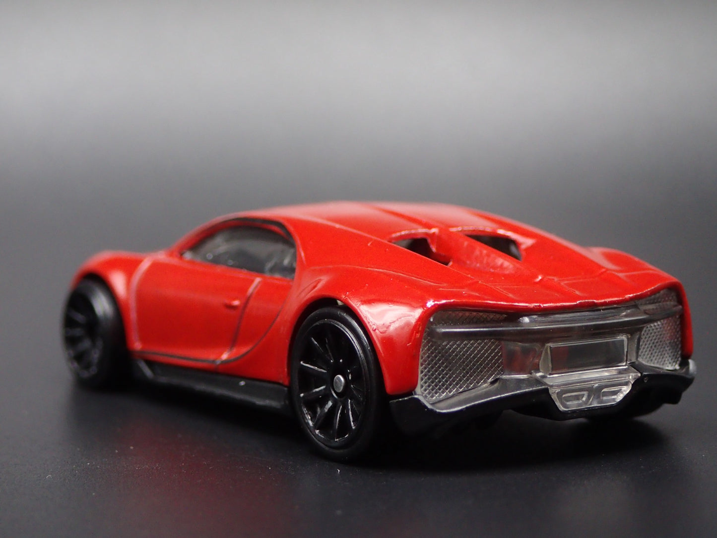 2016-2024 BUGATTI CHIRON SUPER CAR RED 1:64 SCALE DIORAMA DIECAST MODEL CAR