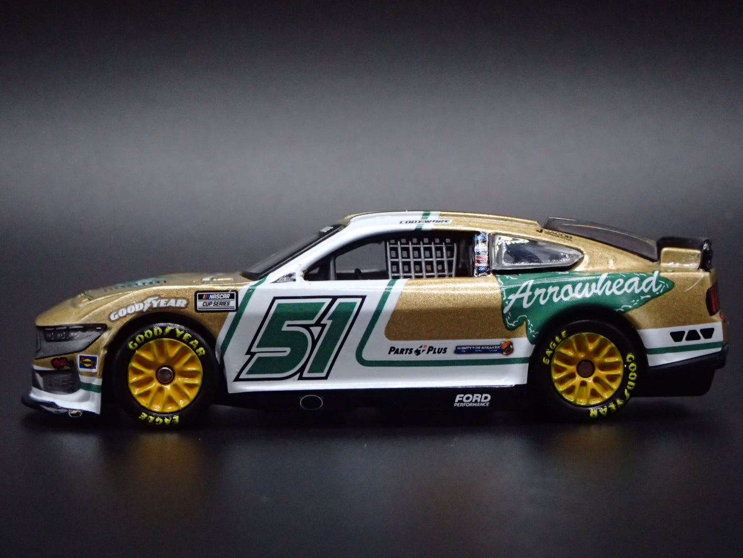 2025 25 FORD MUSTANG #51 CODY WARE ARROWHEAD BRASS NASCAR 1:64 DIECAST MODEL CAR