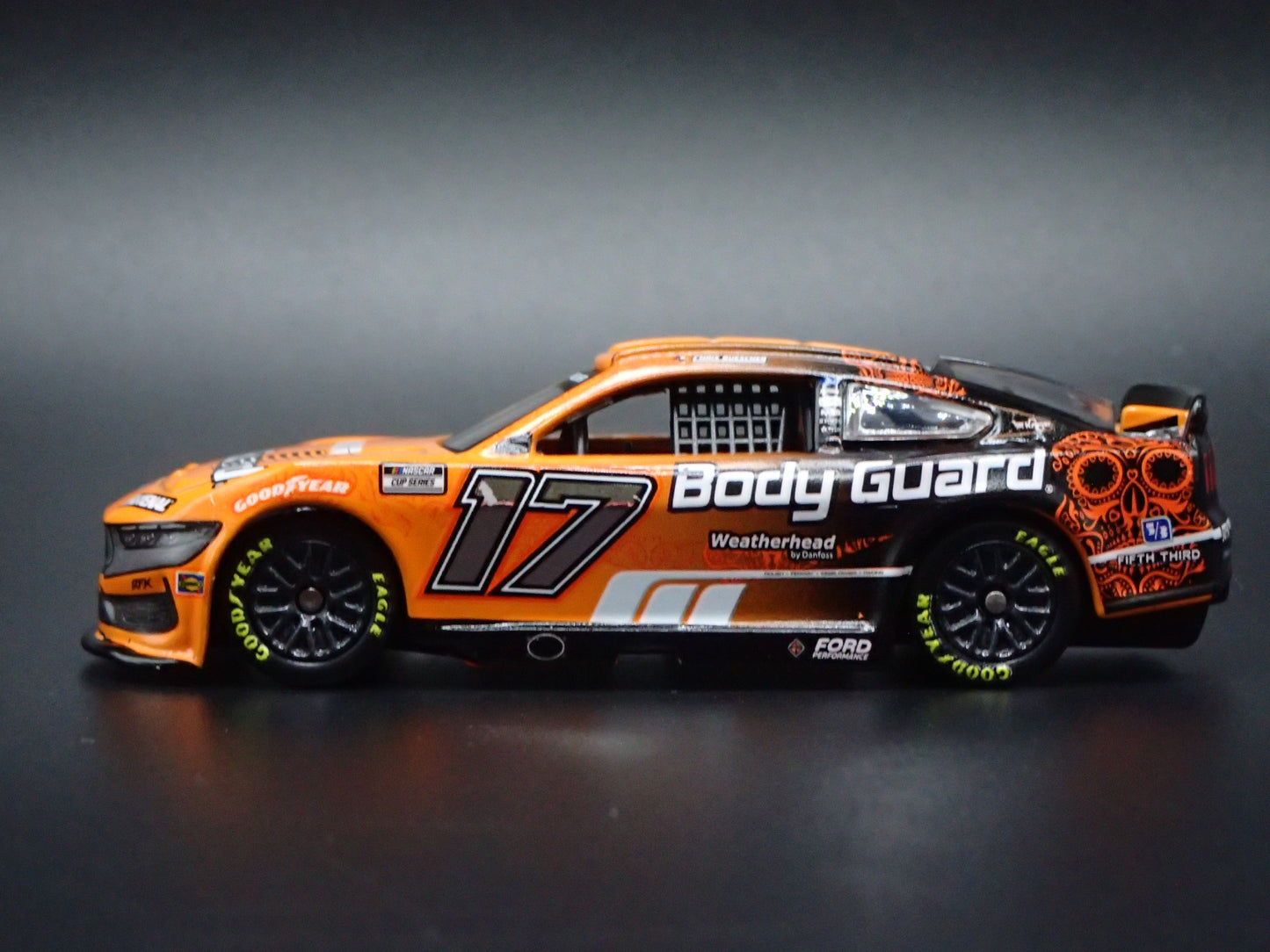 2025 25 FORD MUSTANG #17 CHRIS BUESCHER BODY GUARD NASCAR 1:64 SCALE DIECAST CAR