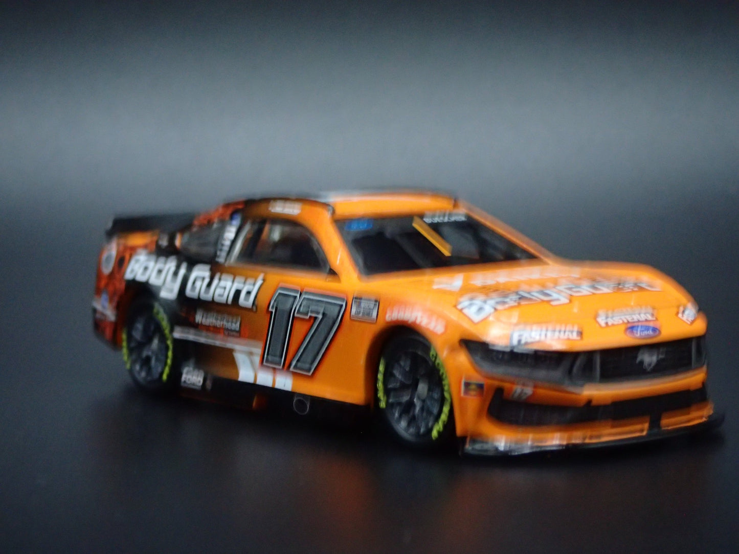 2025 25 FORD MUSTANG #17 CHRIS BUESCHER BODY GUARD NASCAR 1:64 SCALE DIECAST CAR