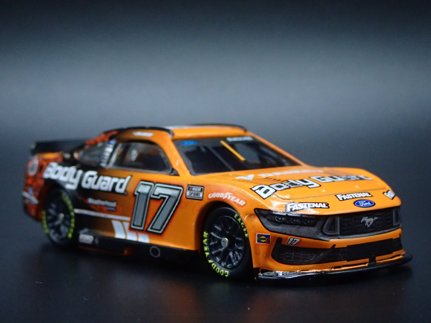 2025 25 FORD MUSTANG #17 CHRIS BUESCHER BODY GUARD NASCAR 1:64 SCALE DIECAST CAR