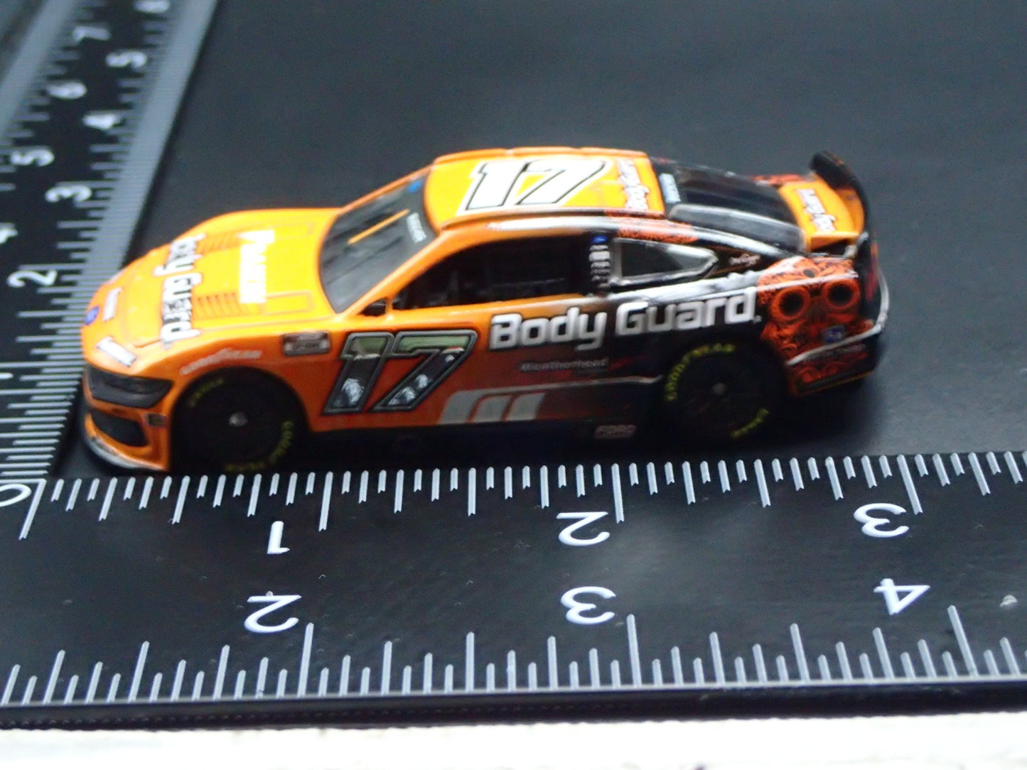 2025 25 FORD MUSTANG #17 CHRIS BUESCHER BODY GUARD NASCAR 1:64 SCALE DIECAST CAR