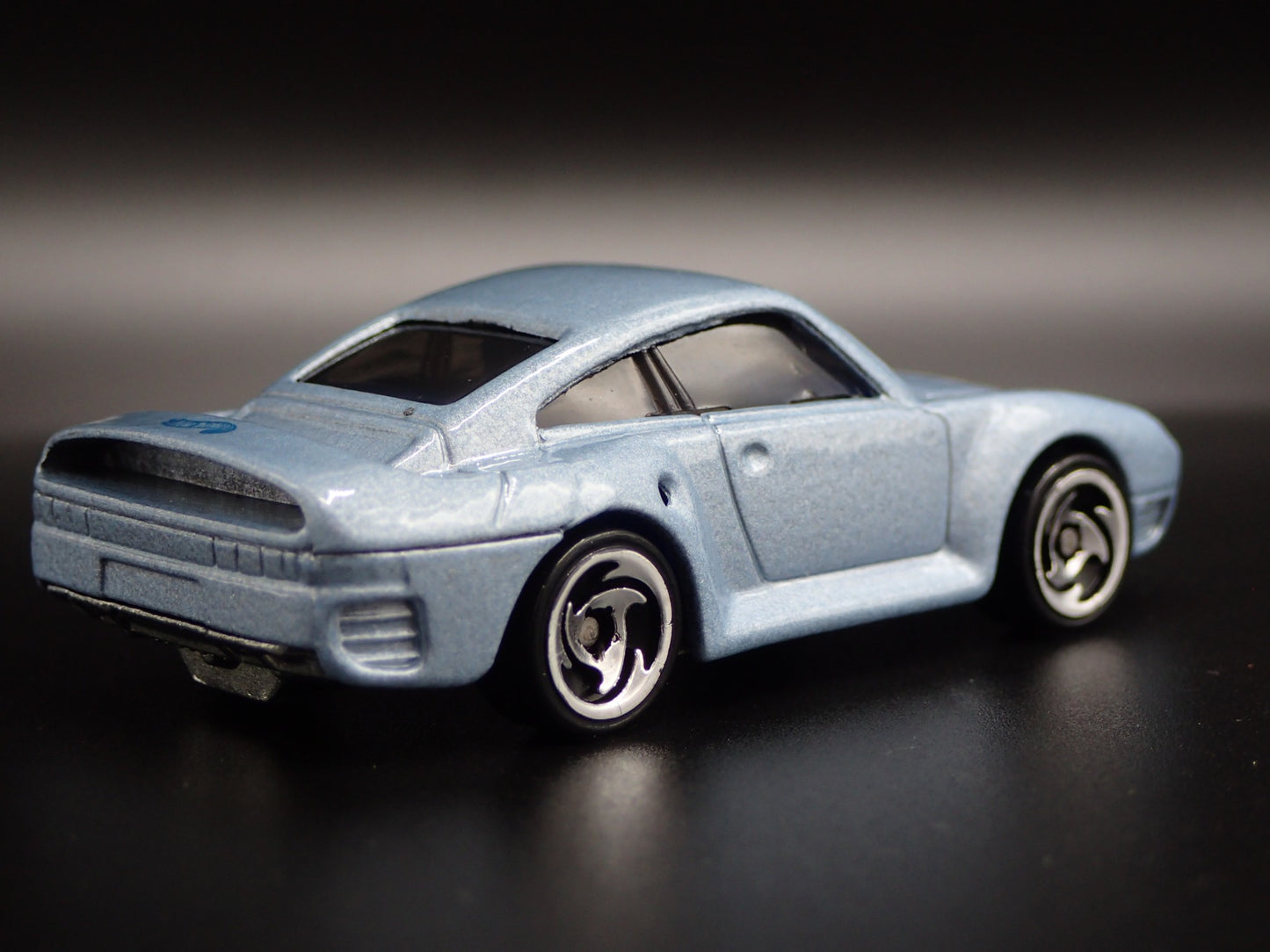 1986-1993 PORSCHE 959 BLUE 1:64 SCALE COLLECTIBLE DIORAMA DIECAST MODEL CAR