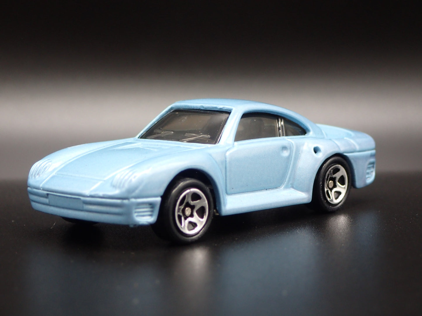 1986-1993 PORSCHE 959 BLUE 1:64 SCALE COLLECTIBLE DIORAMA DIECAST MODEL CAR