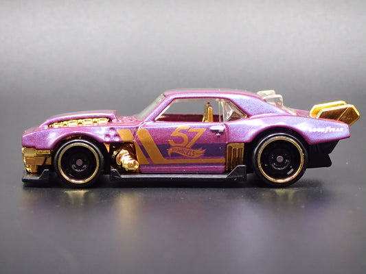 1968 68 CHEVY CHEVROLET CAMARO CUSTOM 1:64 SCALE DIORAMA DIECAST MODEL CAR