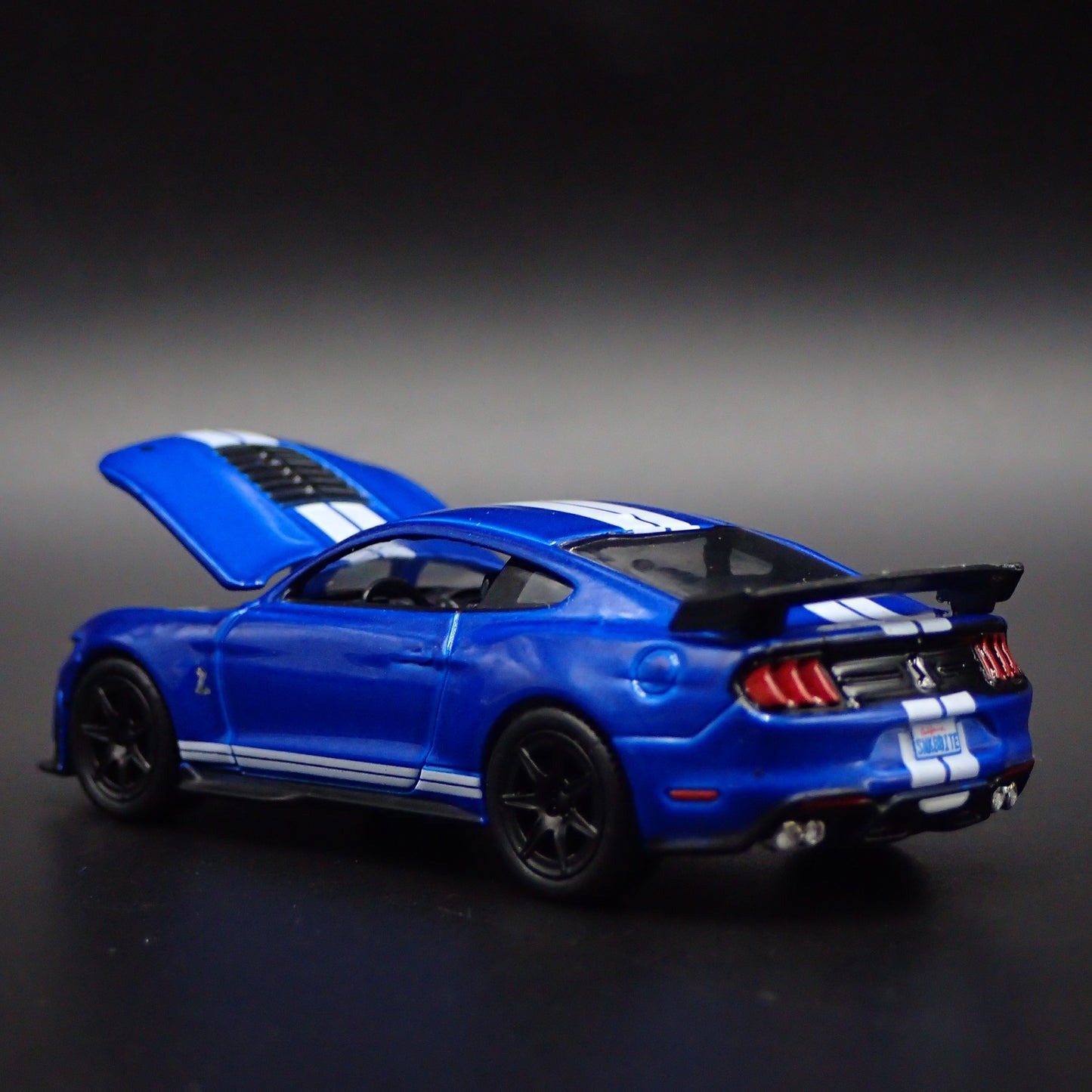 2015-2023 FORD MUSTANG SHELBY GT500 TRACK PACK 1:64 SCALE DIECAST MODEL CAR