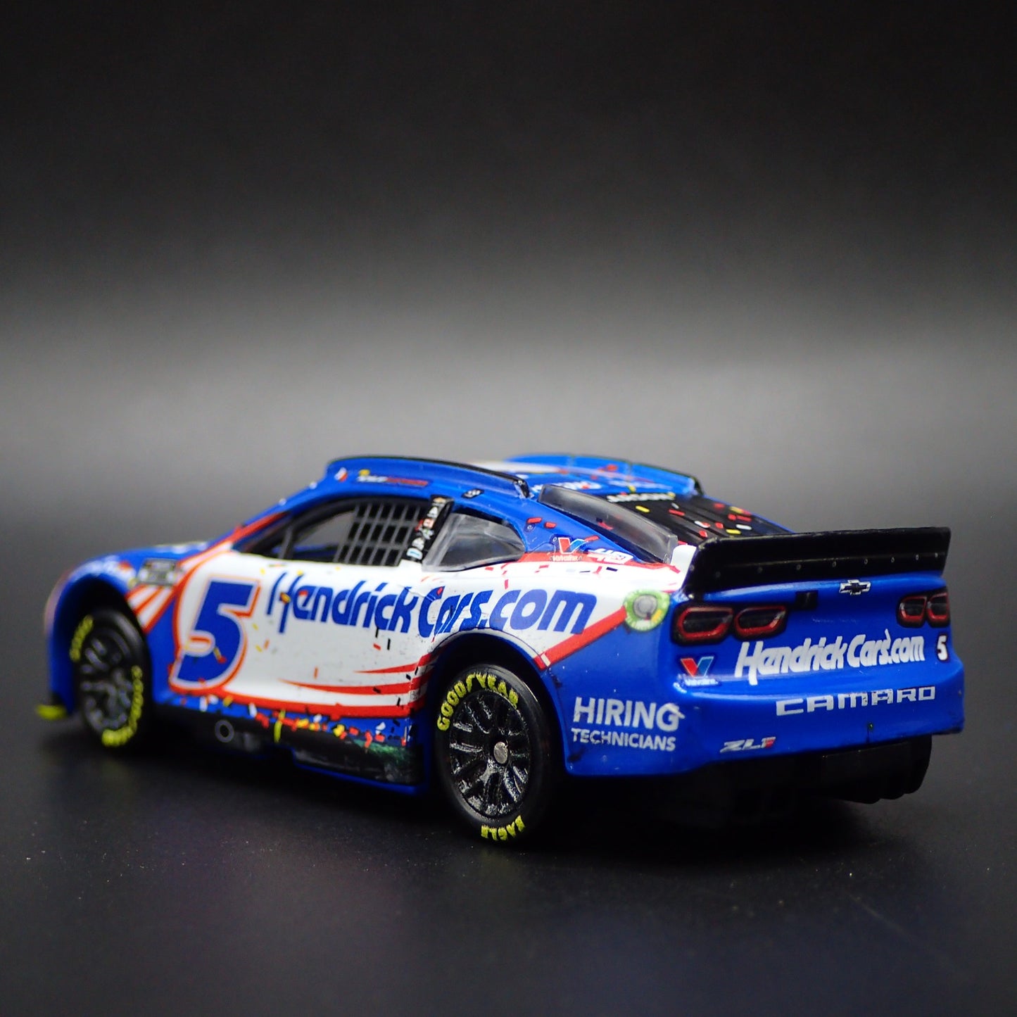2024 CHEVY CAMARO ZL1 5 KYLE LARSON HENDRICKCARS NASCAR 1:64 DIECAST MODEL CAR