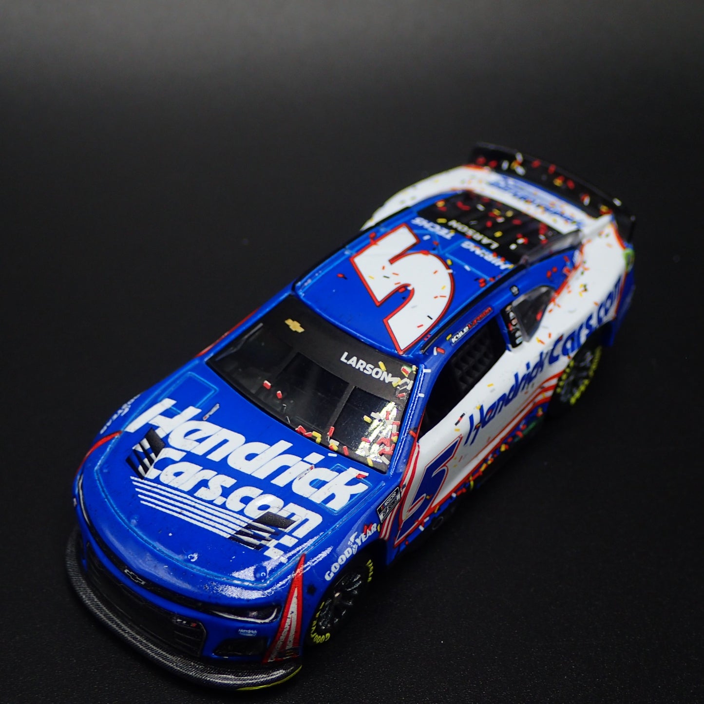 2024 CHEVY CAMARO ZL1 5 KYLE LARSON HENDRICKCARS NASCAR 1:64 DIECAST MODEL CAR
