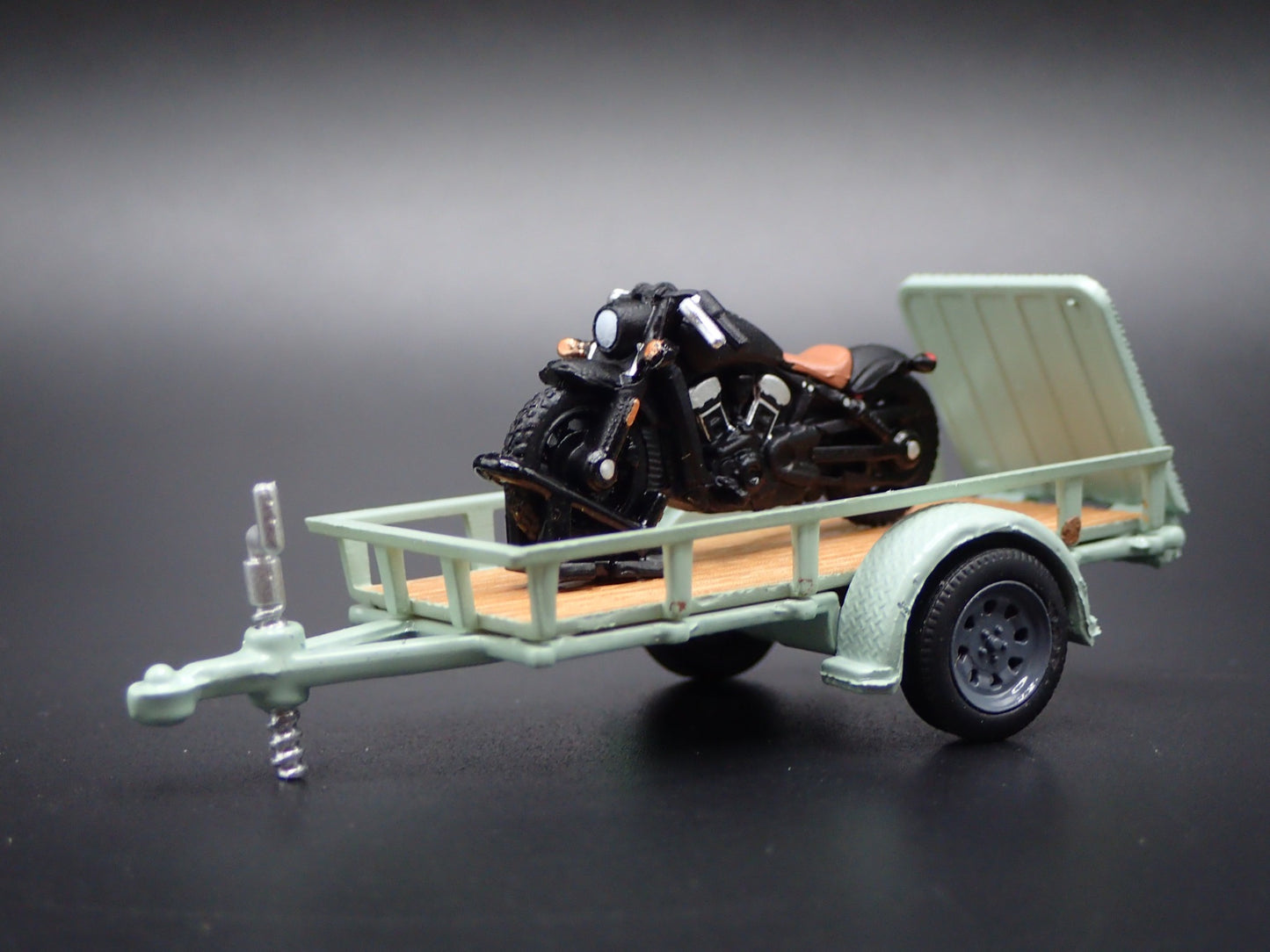 UTILITY TRAILER w 2020 INDIAN SCOUT BOBBER MOTORCYCLE 1:64 SCALE  DIECAST MODEL