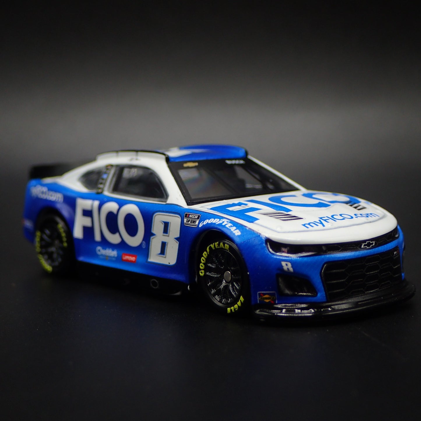 2024 24 CHEVROLET CAMARO ZL1 8 KYLE BUSCH FICO NASCAR 1:64 DIECAST MODEL CAR