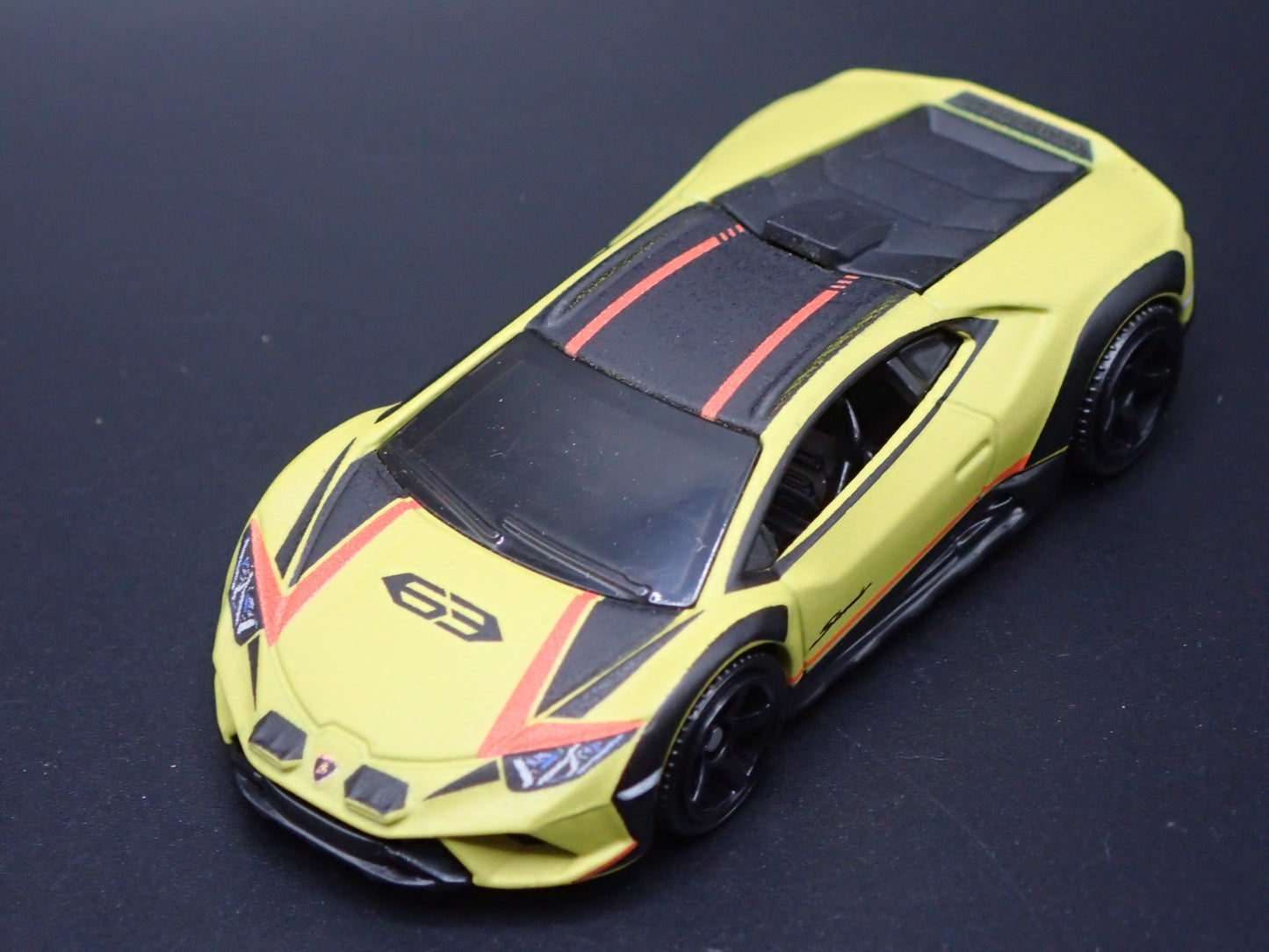 2023-2024 LAMBORGHINI HURACAN STERRATO SUPER CAR 1:64 SCALE DIECAST MODEL CAR