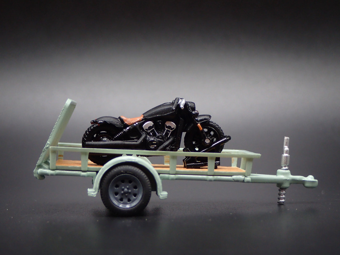 UTILITY TRAILER w 2020 INDIAN SCOUT BOBBER MOTORCYCLE 1:64 SCALE  DIECAST MODEL