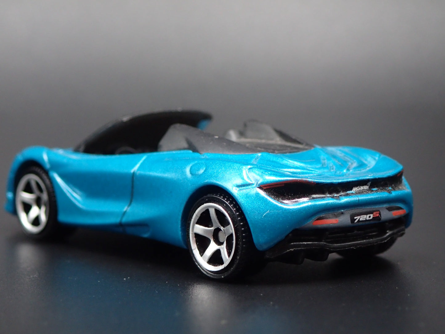 2018-2023 MCLAREN 720S SPIDER SUPER CAR 1:64 SCALE DIORAMA DIECAST MODEL CAR