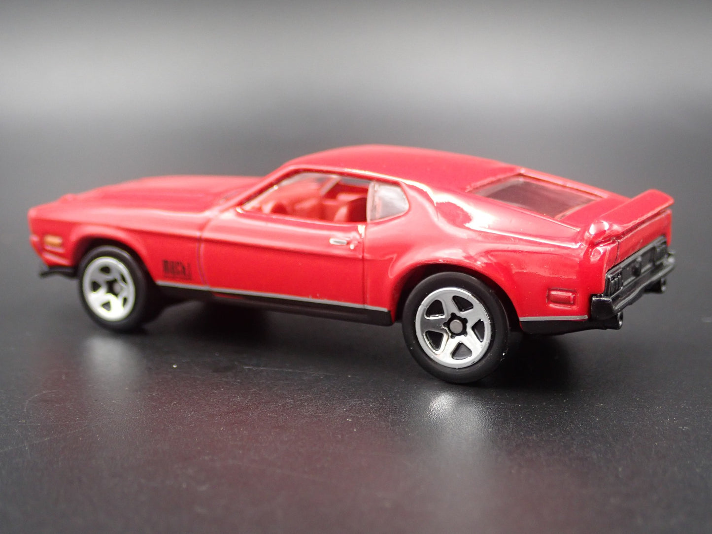 1971 71 FORD MUSTANG MACH 1 FASTBACK JAMES BOND  1:64 SCALE DIECAST MODEL CAR