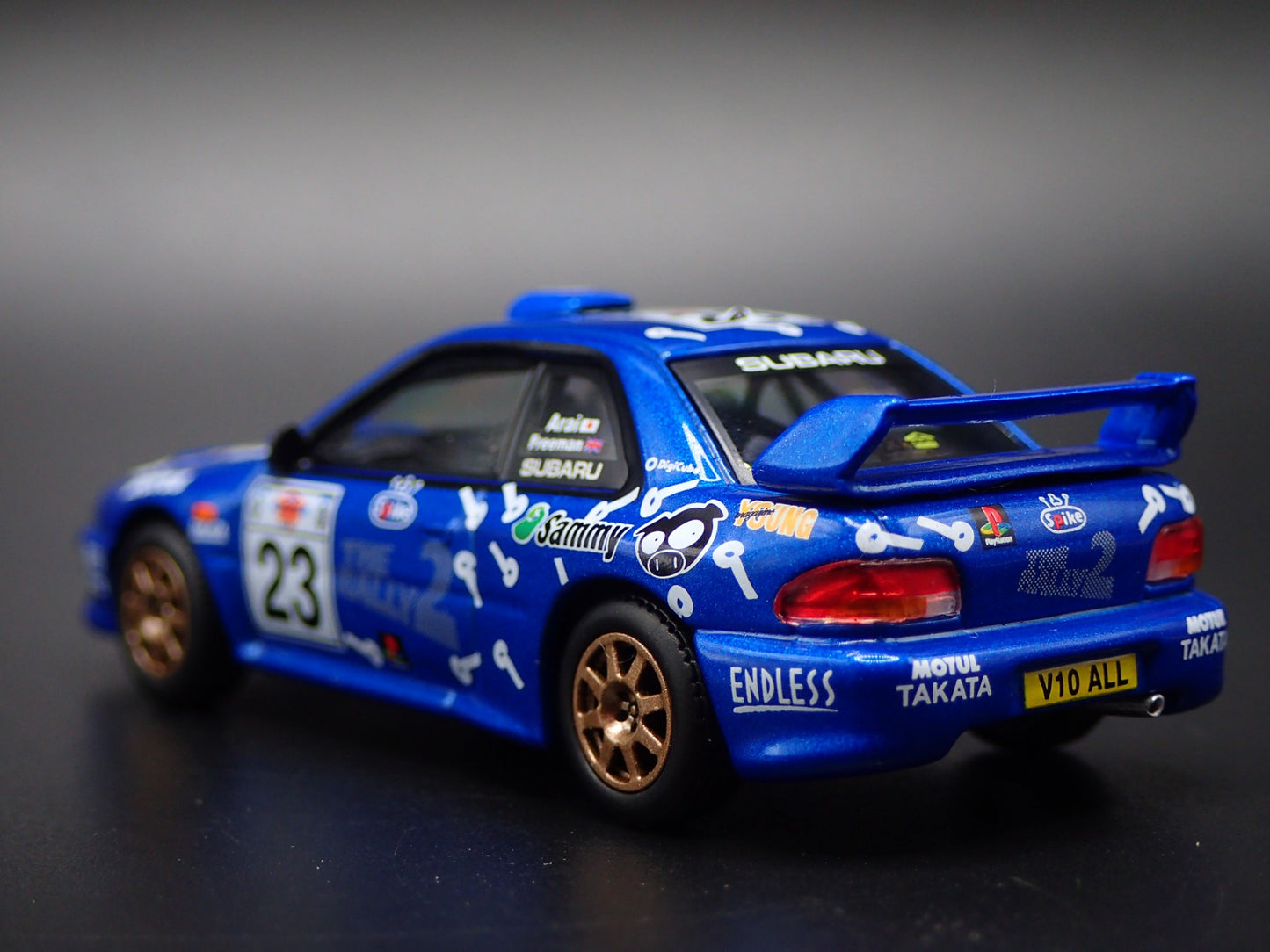 SUBARU IMPREZA WRC99 #23 RALLY 1:64 SCALE COLLECTIBLE DIORAMA DIECAST MODEL CAR