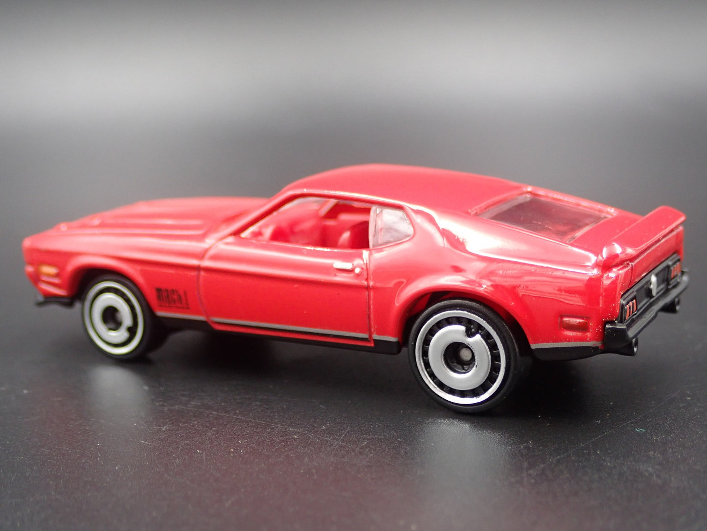 1971 71 FORD MUSTANG MACH 1 FASTBACK 1:64 SCALE COLLECTIBLE DIECAST MODEL CAR
