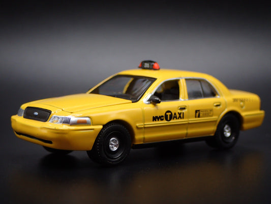 1998-2012 FORD CROWN VICTORIA NYC TAXI CAB NEW YORK 1:64 SCALE DIECAST MODEL CAR