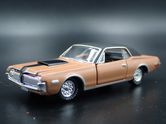1968 1/2 68 MERC MERCURY COUGAR R-CODE RARE 1:64 SCALE DIORAMA DIECAST MODEL CAR