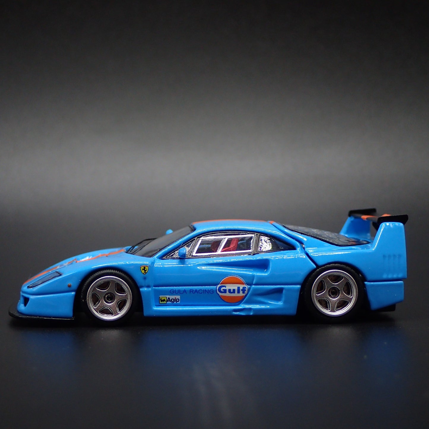1987-1992 FERRARI F40 GULF RACING BLUE 1:64 SCALE COLLECTIBLE DIECAST MODEL CAR
