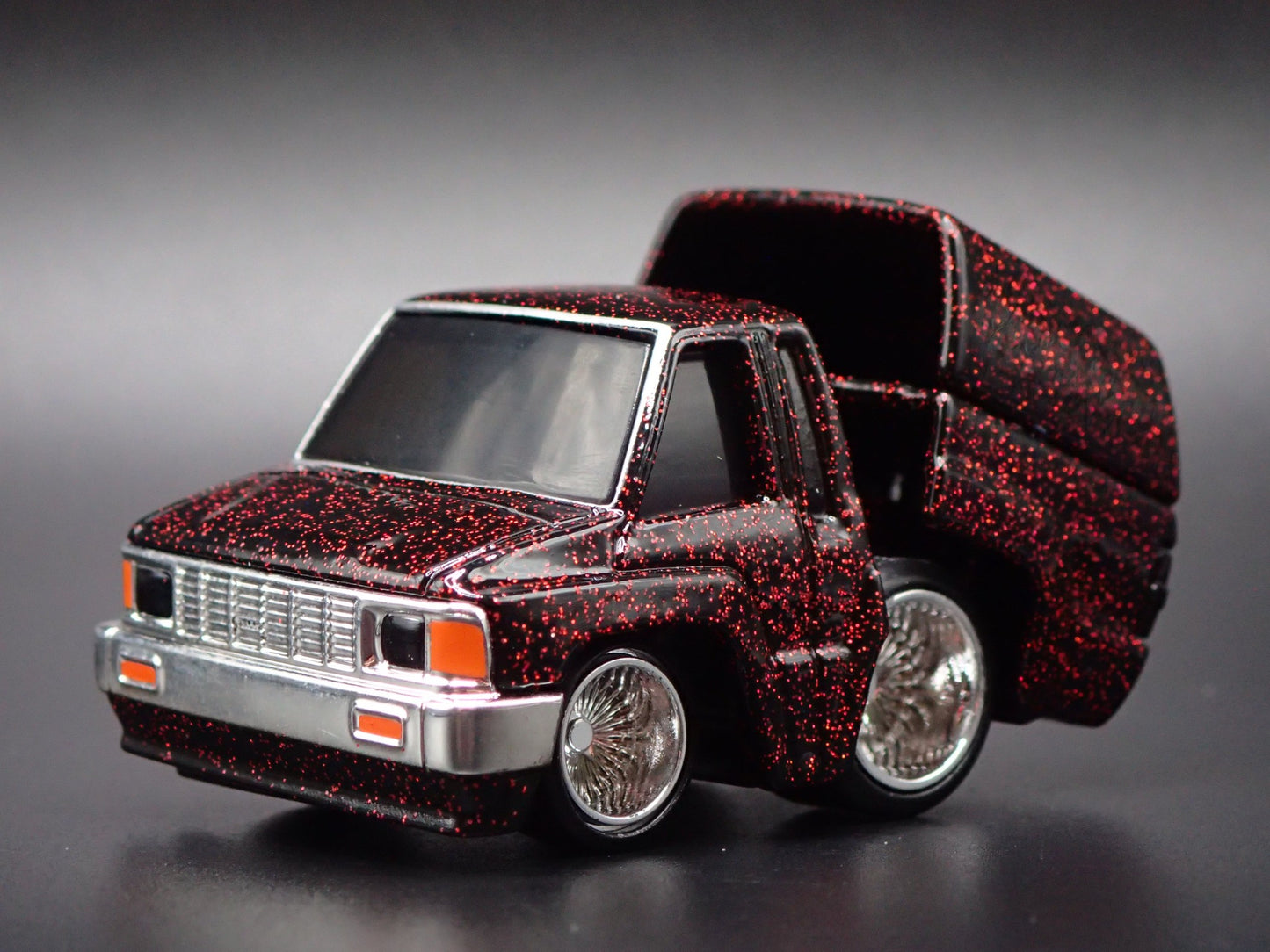 1987 87 TOYOTA SR5 PICKUP TRUCK CAR TUNED BURGUNDY 1/64 SCALE DIECAST MODEL CAR