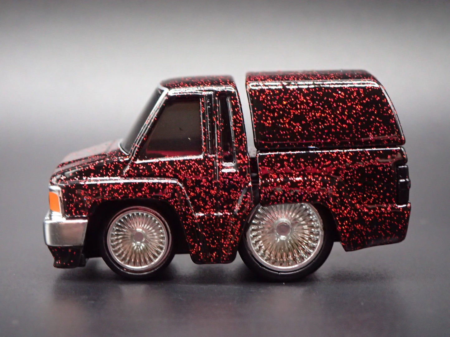 1987 87 TOYOTA SR5 PICKUP TRUCK CAR TUNED BURGUNDY 1/64 SCALE DIECAST MODEL CAR