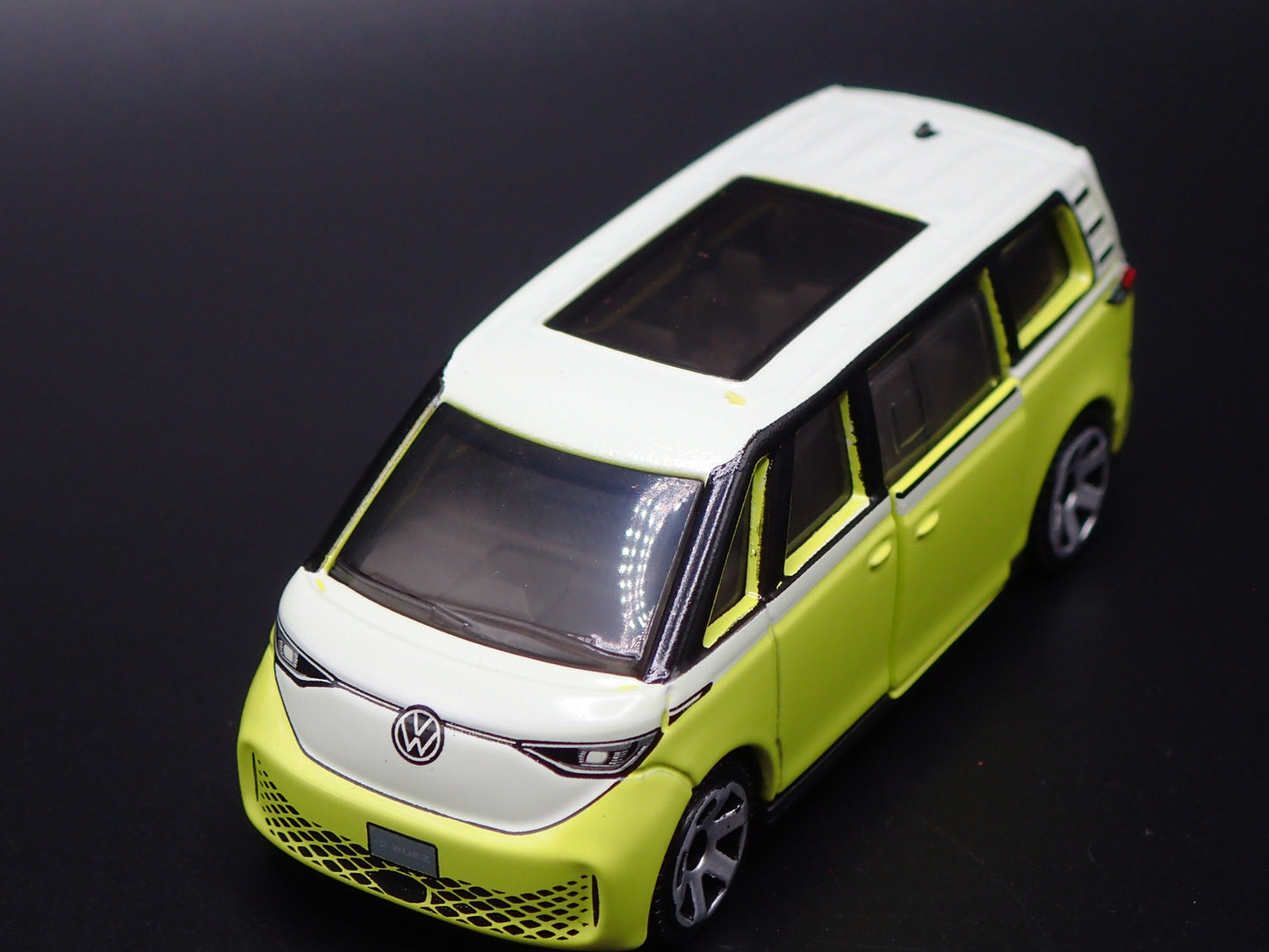 2025 25 VW VOLKSWAGEN ID BUZZ ELECTRIC CAR YELLOW 1:64 SCALE DIECAST MODEL CAR