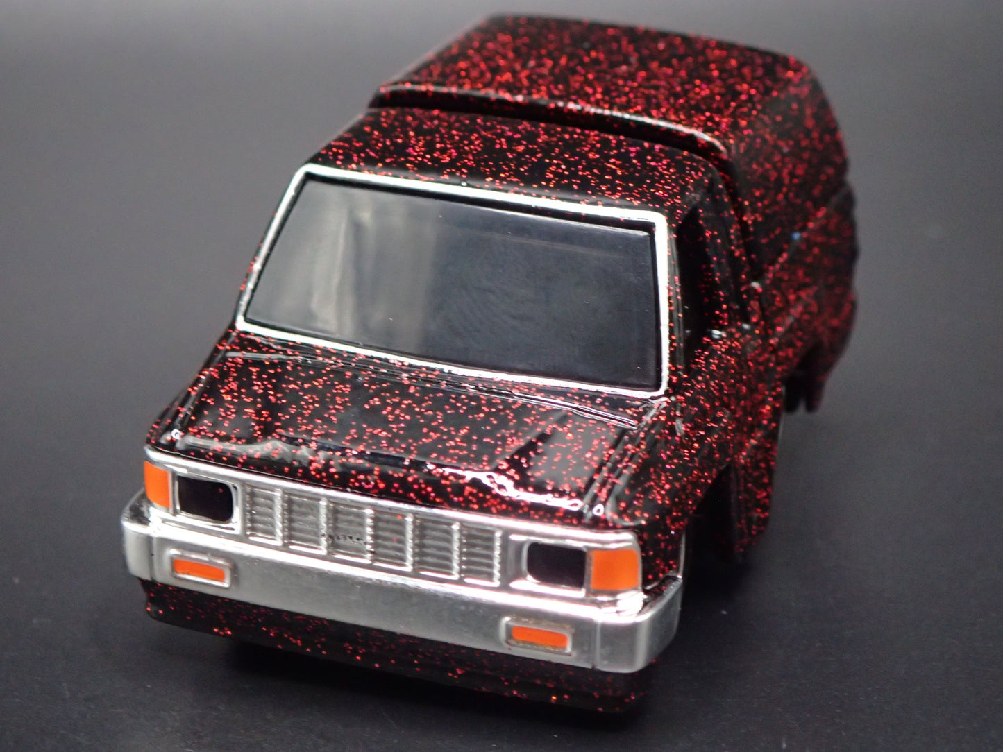 1987 87 TOYOTA SR5 PICKUP TRUCK CAR TUNED BURGUNDY 1/64 SCALE DIECAST MODEL CAR