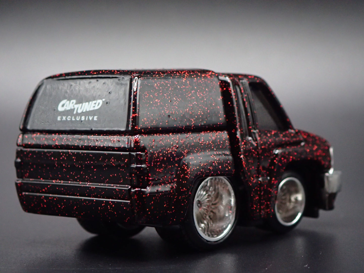 1987 87 TOYOTA SR5 PICKUP TRUCK CAR TUNED BURGUNDY 1/64 SCALE DIECAST MODEL CAR