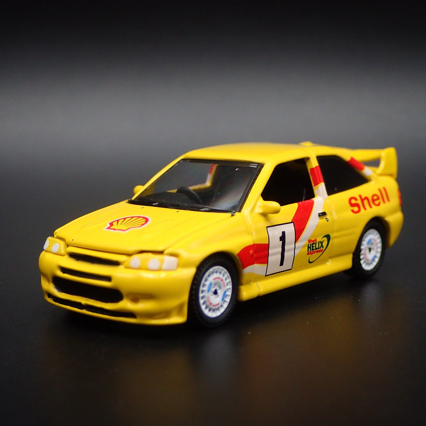 1996 96 FORD ESCORT RS COSWORTH SHELL OIL 1:64 SCALE DIORAMA DIECAST MODEL CAR
