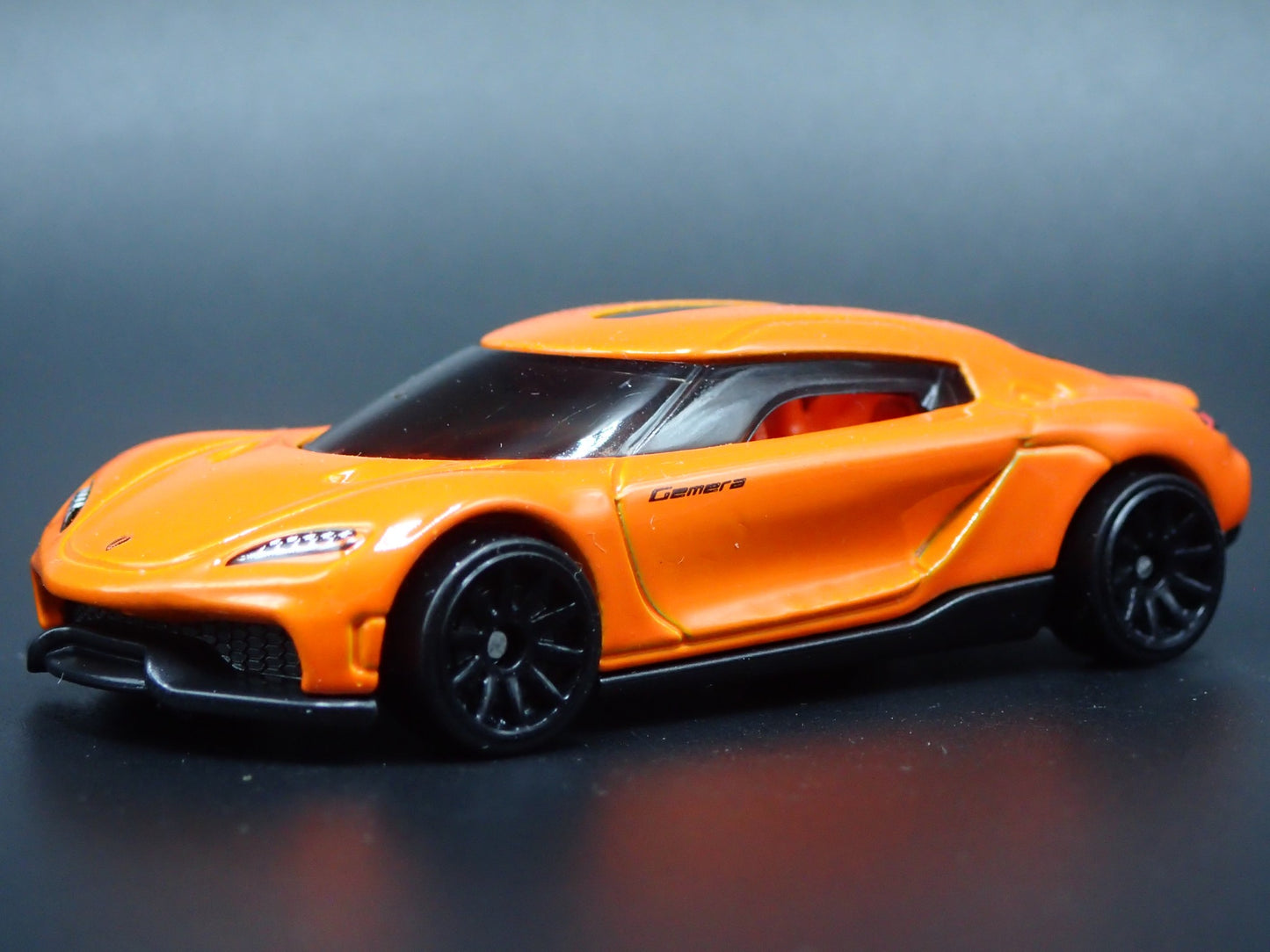 2024-2025 KOENIGSEGG GEMERA SUPER CAR ORANGE 1:64 SCALE  DIECAST MODEL CAR