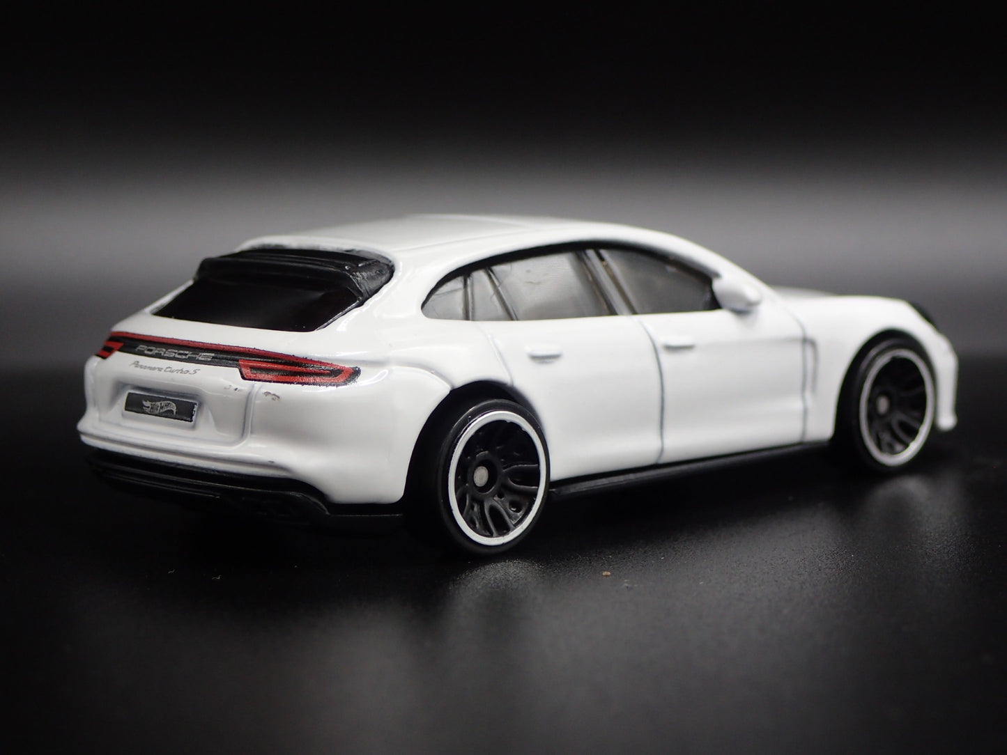 2016-2024 PORSCHE PANAMERA TURBO S E-HYBRID SPORTS TURISMO 1:64 SCALE MODEL CAR