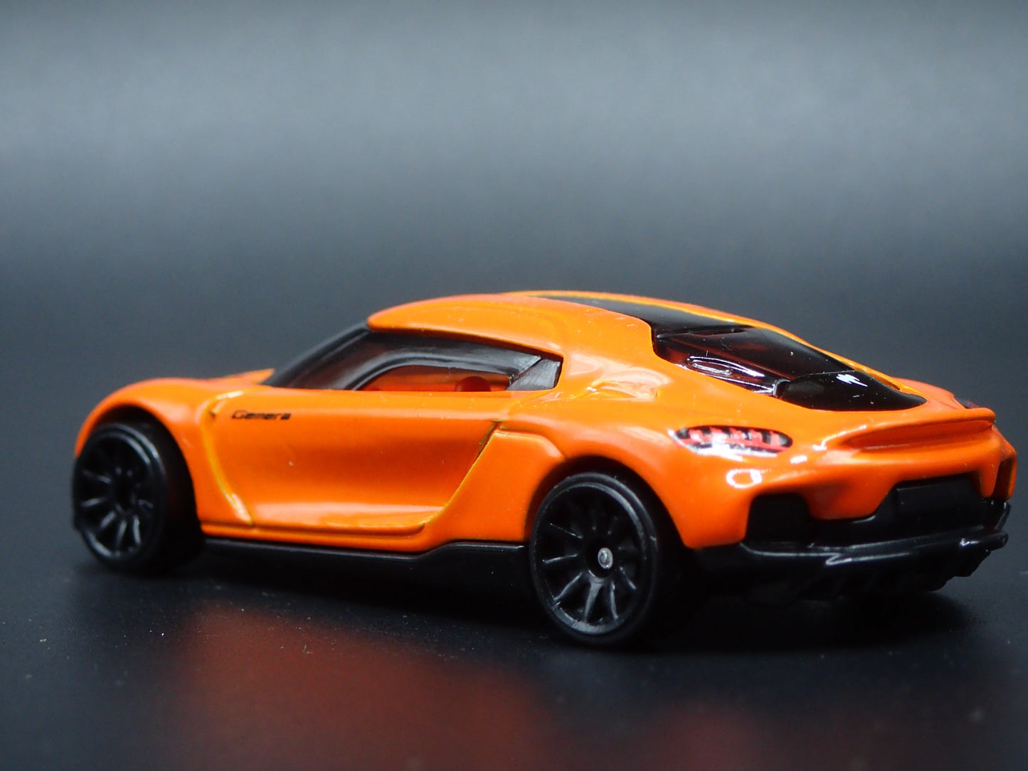 2024-2025 KOENIGSEGG GEMERA SUPER CAR ORANGE 1:64 SCALE  DIECAST MODEL CAR