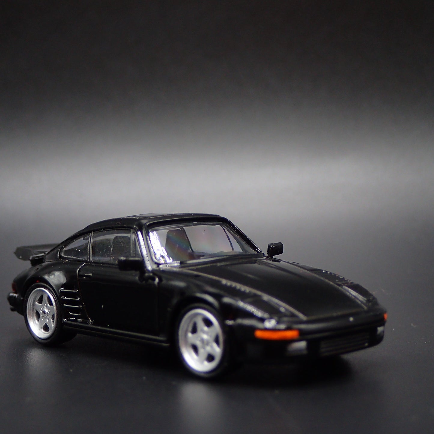 1983-1989 PORSCHE 911 CARRERA RUF BTR SLANTNOSE 1:64 SCALE DIECAST MODEL CAR