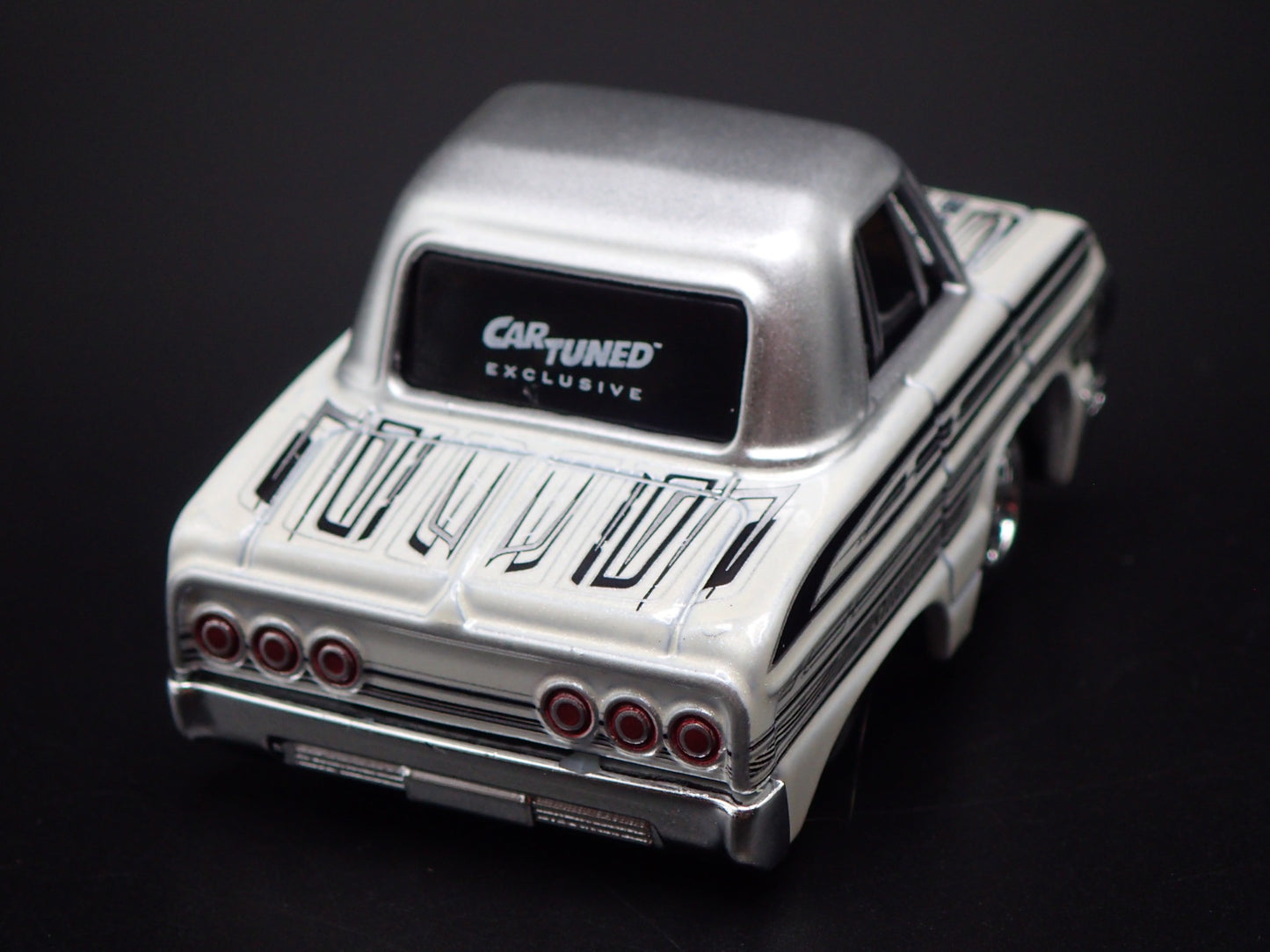 1964 64 CHEVY CHEVROLET IMPALA CAR TUNED WHITE 1:64 SCALE DIECAST MODEL CAR