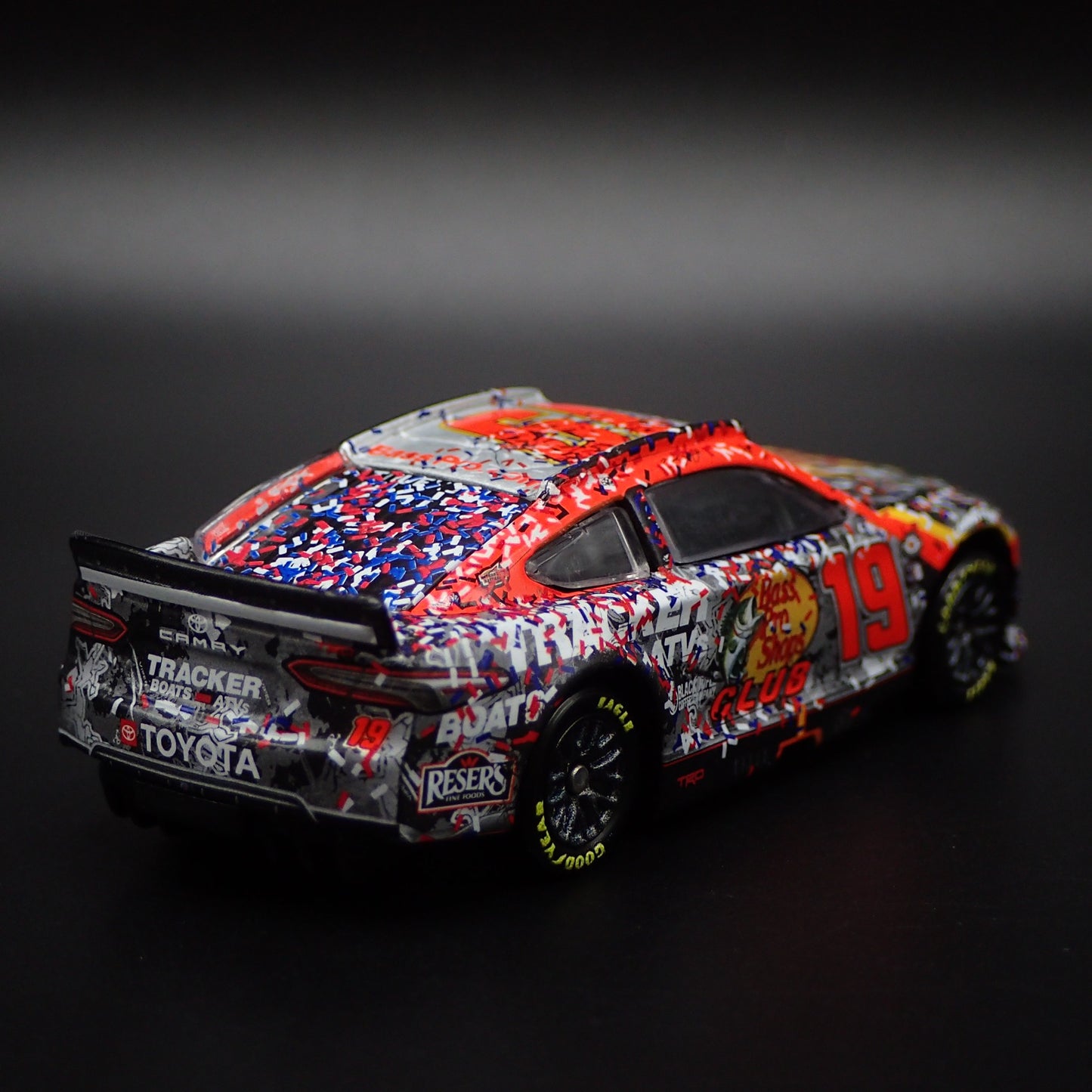 2023 23 TOYOTA CAMRY #19 MARTIN TRUEX JR BASS PRO SHOPS NASCAR 1:64 DIECAST CAR