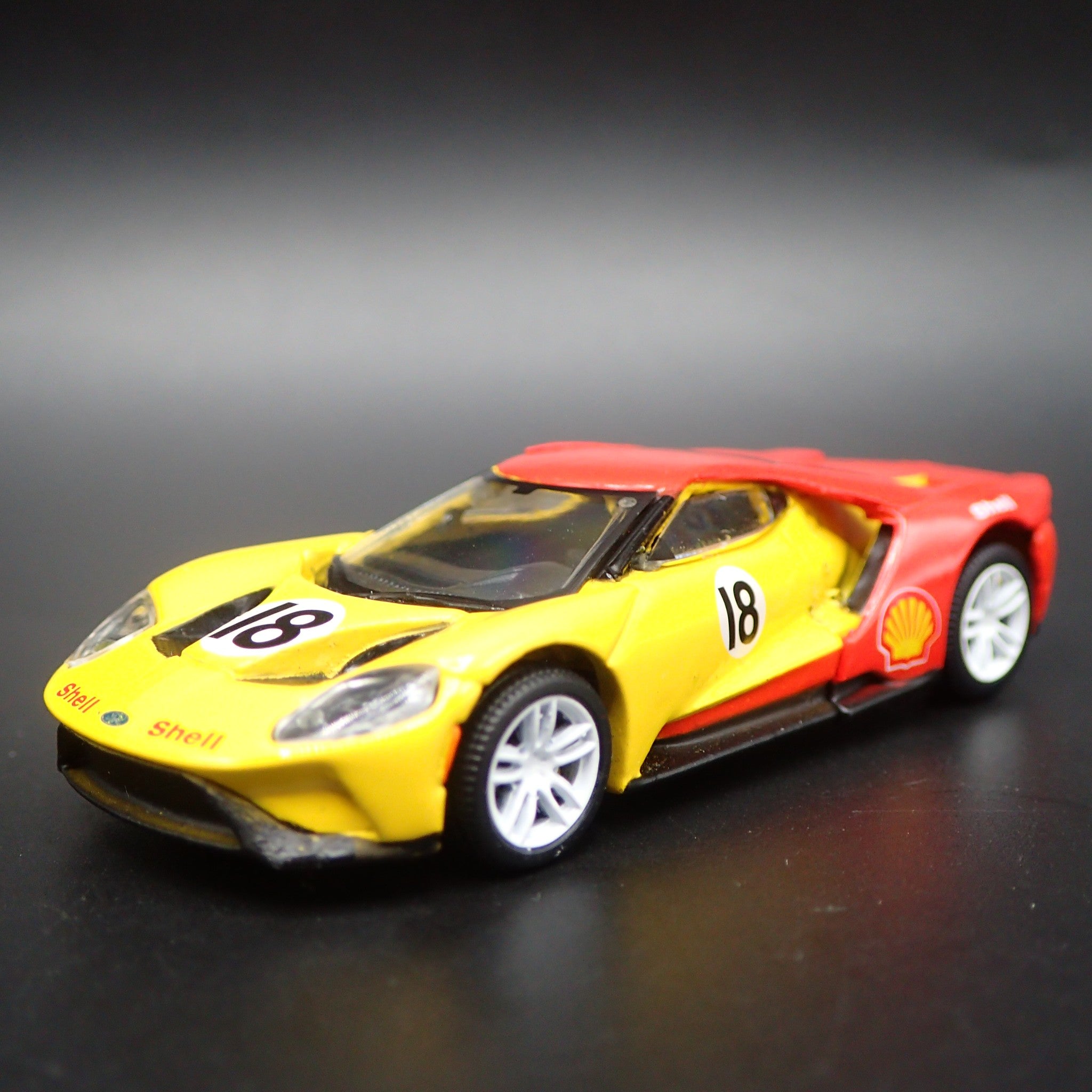 Shell Oil Racing Store 2017-2022 FORD GT SHELL OIL RACING SUPERCAR 1:64 SCALE DIORAMA DIECAST ...