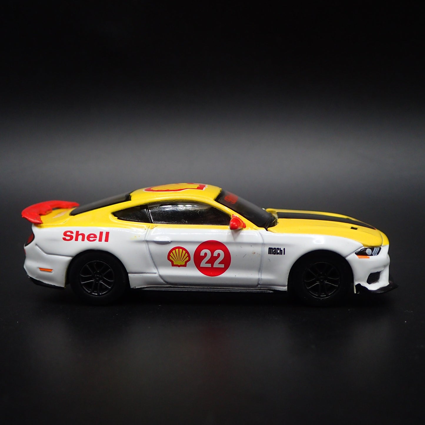 2021-2023 FORD MUSTANG MACH 1 SHELL RACING 1/64 SCALE DIORAMA DIECAST MODEL CAR