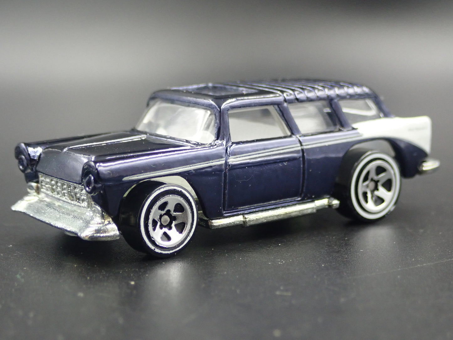 1955 55 CHEVY CHEVROLET NOMAD STATION WAGON BLUE 1:64 SCALE DIECAST MODEL CAR