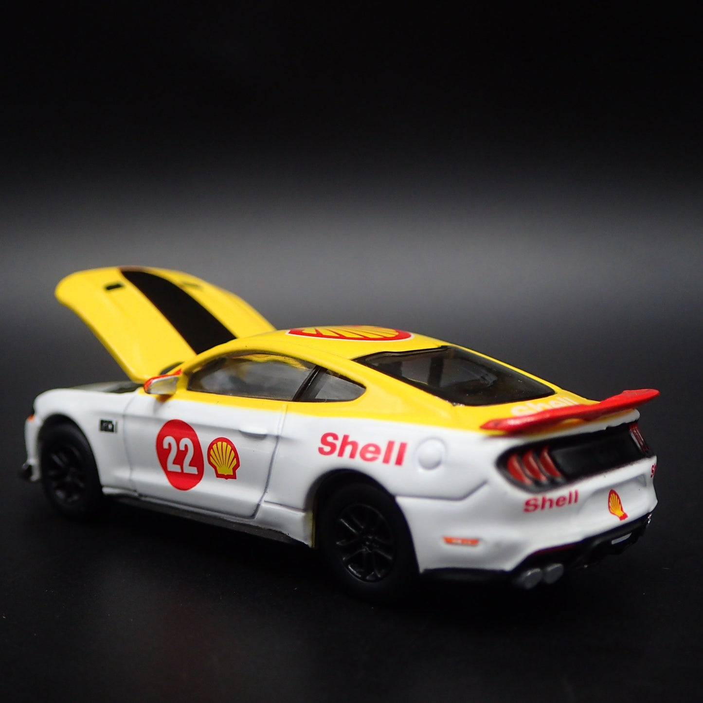 2021-2023 FORD MUSTANG MACH 1 SHELL RACING 1/64 SCALE DIORAMA DIECAST MODEL CAR