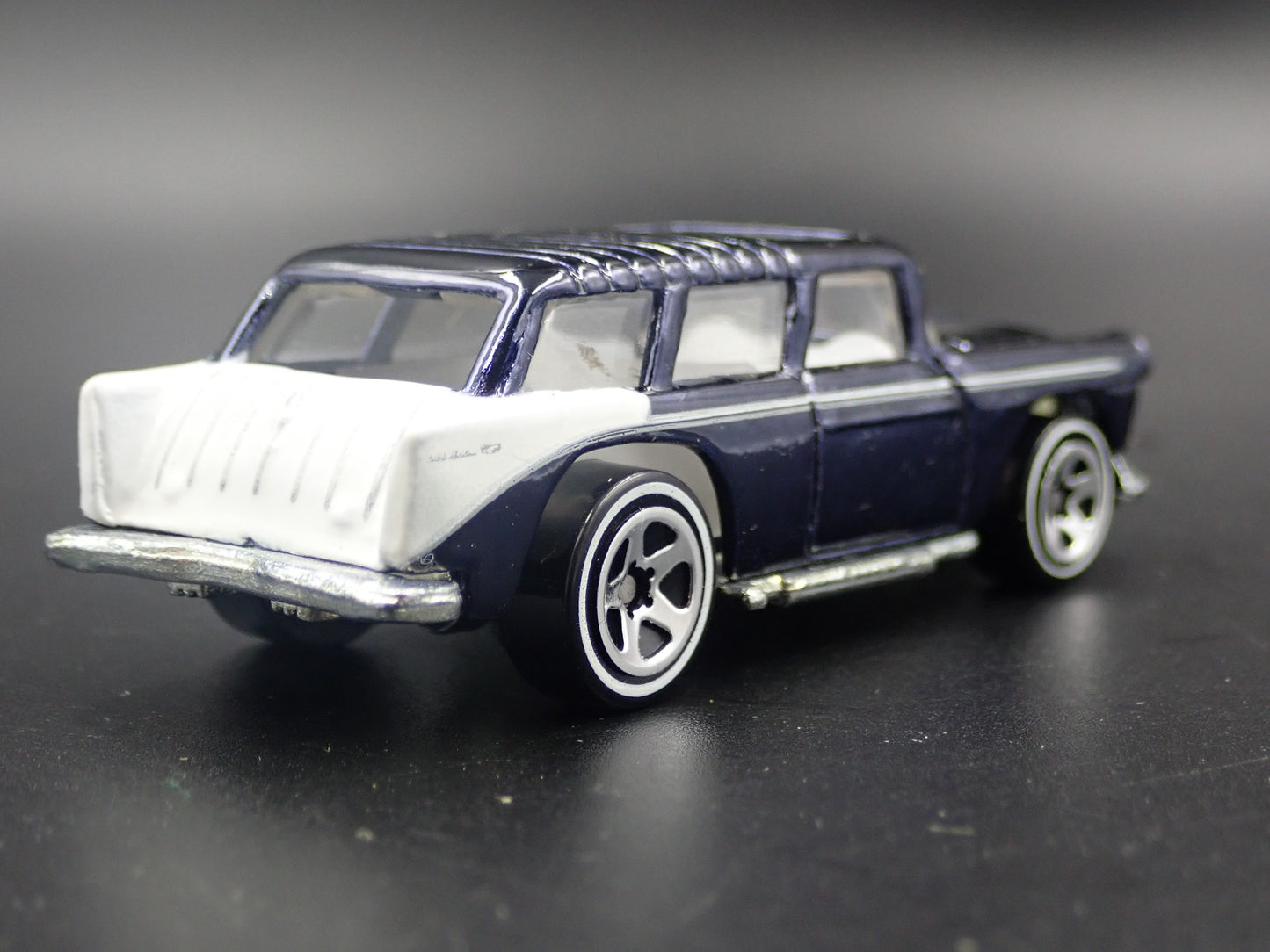 1955 55 CHEVY CHEVROLET NOMAD STATION WAGON BLUE 1:64 SCALE DIECAST MODEL CAR
