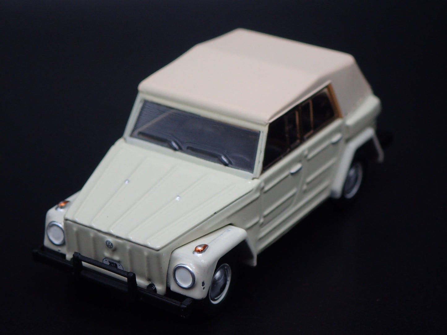 VOLKSWAGEN THING TYPE 181 TAN 1:64 SCALE COLLECTIBLE DIORAMA DIECAST MODEL CAR