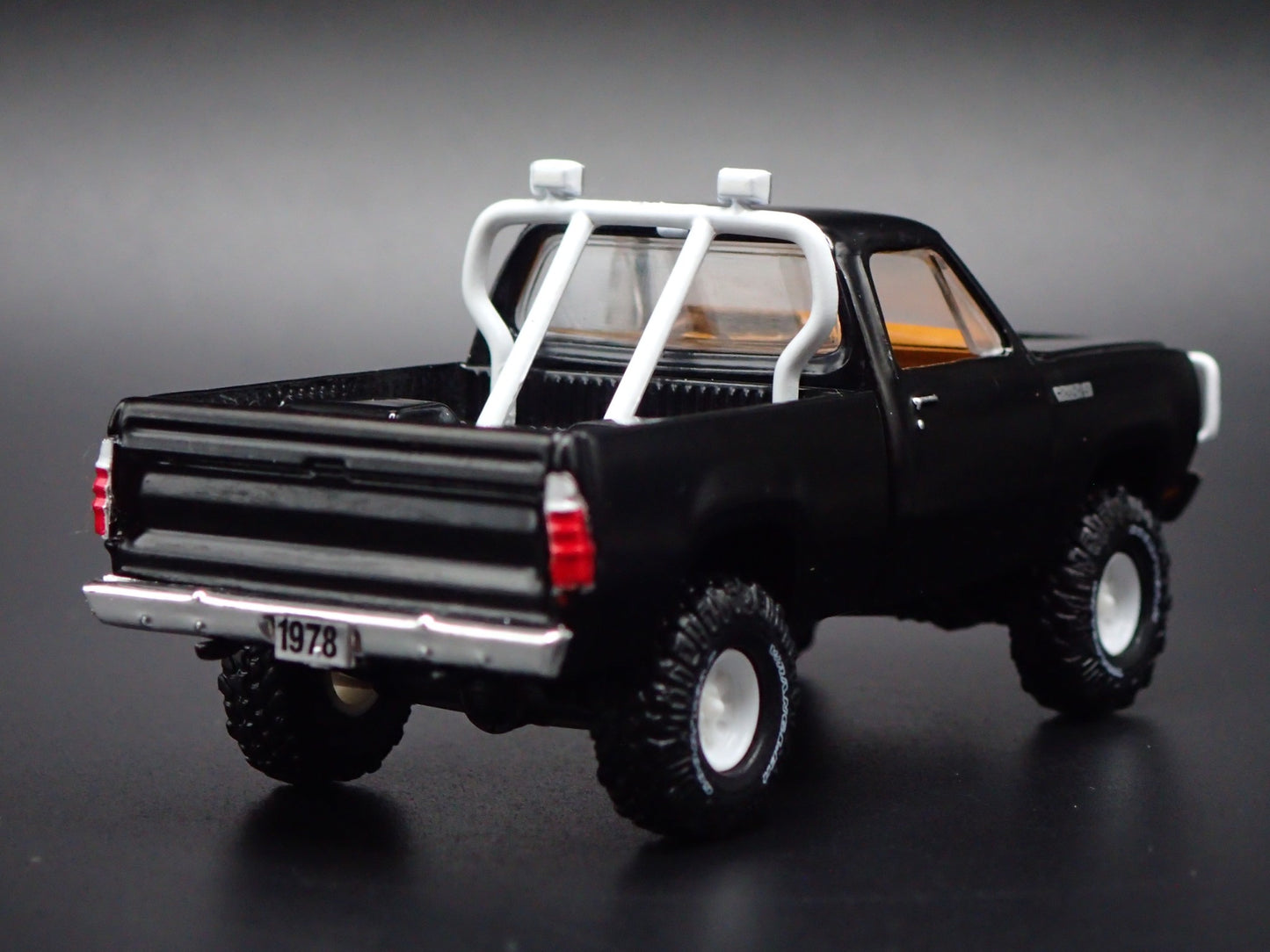 1978 78 DODGE 150 POWER WAGON PICKUP TRUCK. 1/64 SCALE DIORAMA DIECAST MODEL CAR