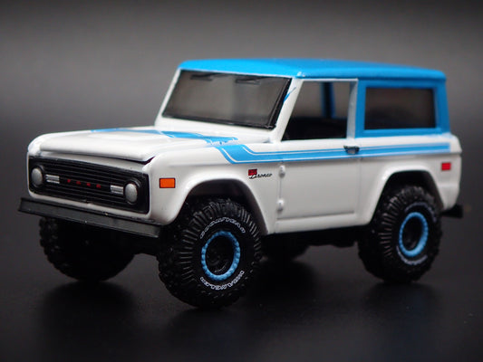 1976 76 FORD BRONCO SUV WHITE 1:64 SCALE COLLECTIBLE DIORAMA DIECAST MODEL CAR
