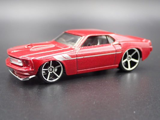 1969 FORD MUSTANG BOSS 302 RARE 1:64 SCALE COLLECTIBLE DIORAMA DIECAST MODEL CAR-Burning Rubber Toy Company