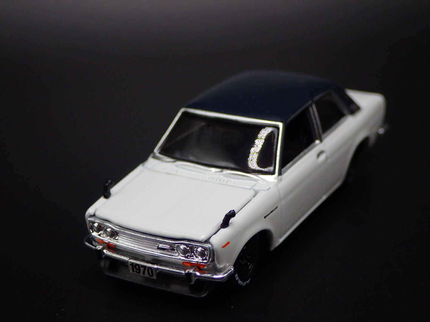 1967-1973 DATSUN 510 2 TWO DOOR 1:64 SCALE COLLECTIBLE DIORAMA DIECAST MODEL CAR