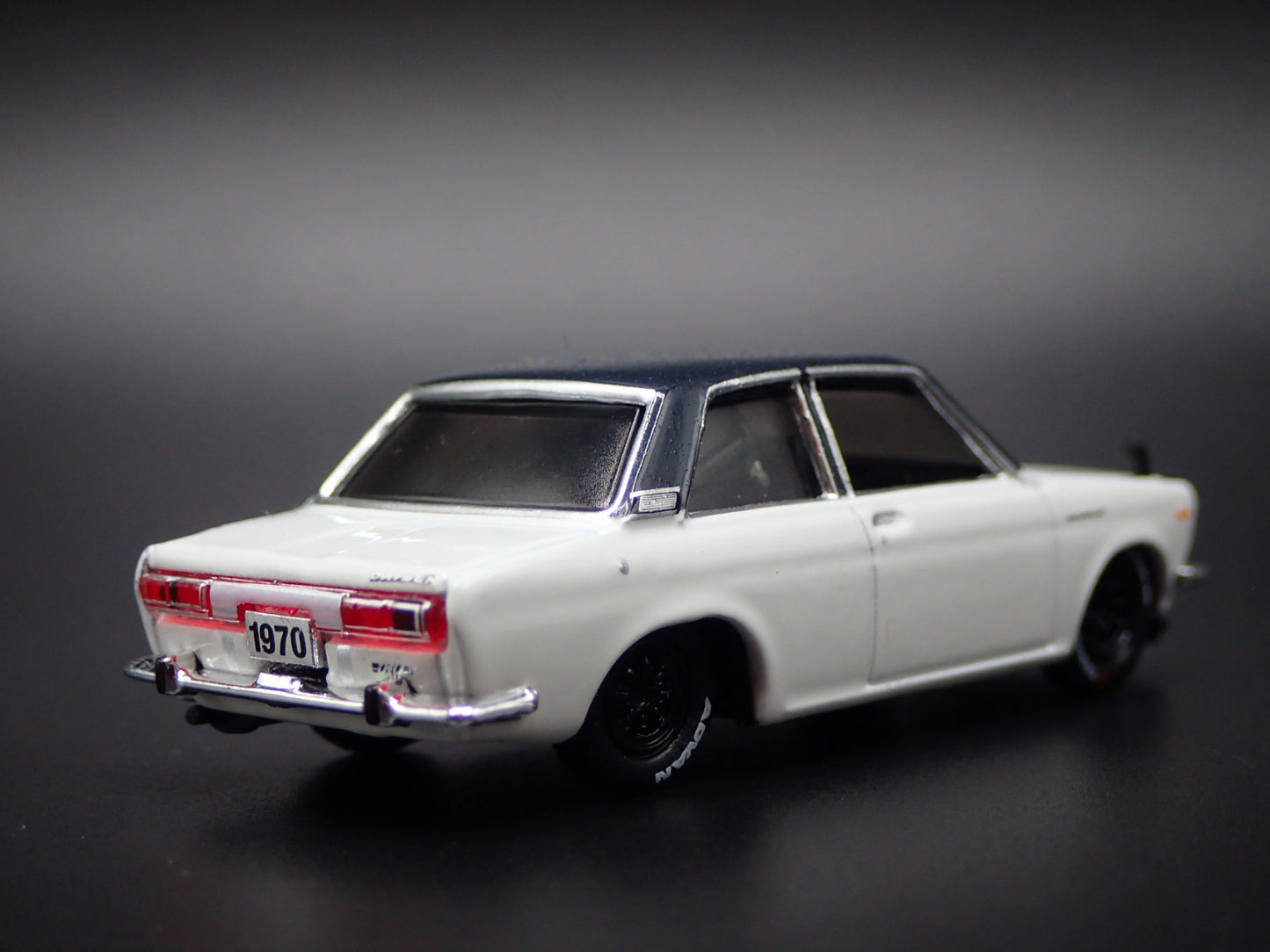 1967-1973 DATSUN 510 2 TWO DOOR 1:64 SCALE COLLECTIBLE DIORAMA DIECAST MODEL CAR