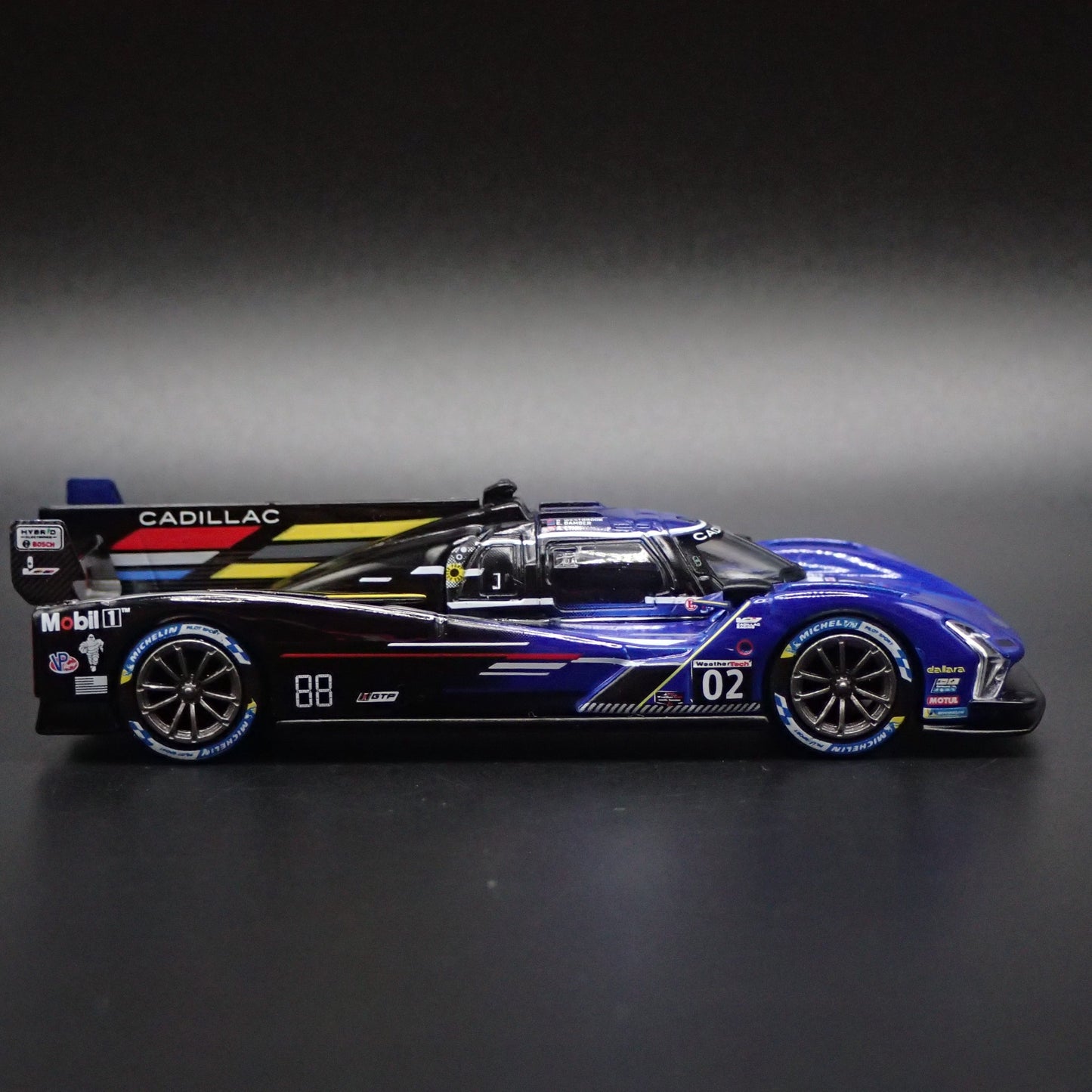 CADILLAC V SERIES R #02 2023 IMSA DAYTONA 24 HRS 1:64 SCALE DIECAST MODEL CAR