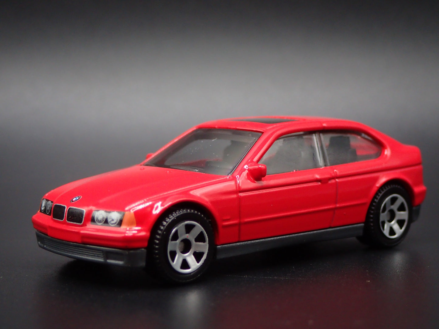 1994-2000 3 SERIES 318TI BMW E36 RED 1:64 SCALE DIORAMA DIECAST MODEL CAR
