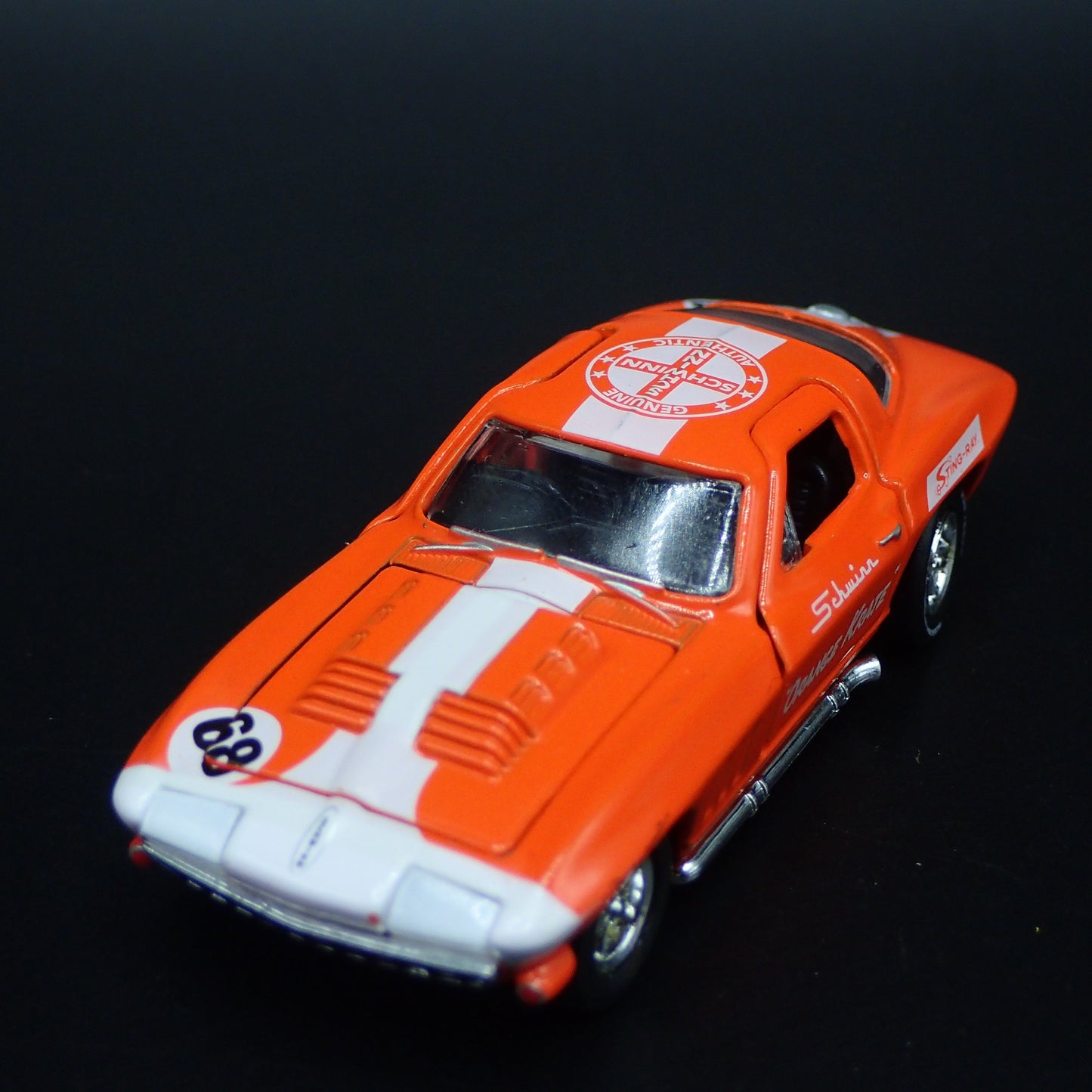 1966 CHEVY CHEVROLET CORVETTE 427 SCHWINN STING RAY 1:64 SCALE DIECAST MODEL CAR
