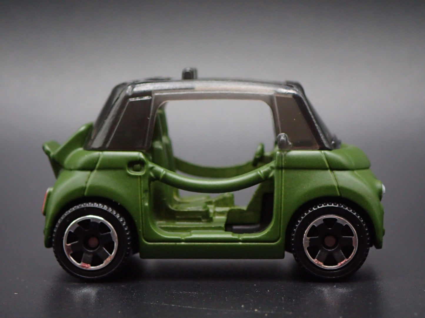 2024-2025 FIAT TOPOLINO GREEN 1/64 SCALE COLLECTIBLE DIORAMA DIECAST MODEL CAR